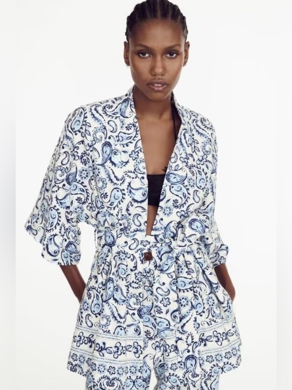 Zara White and Blue Paisley Print Kimono